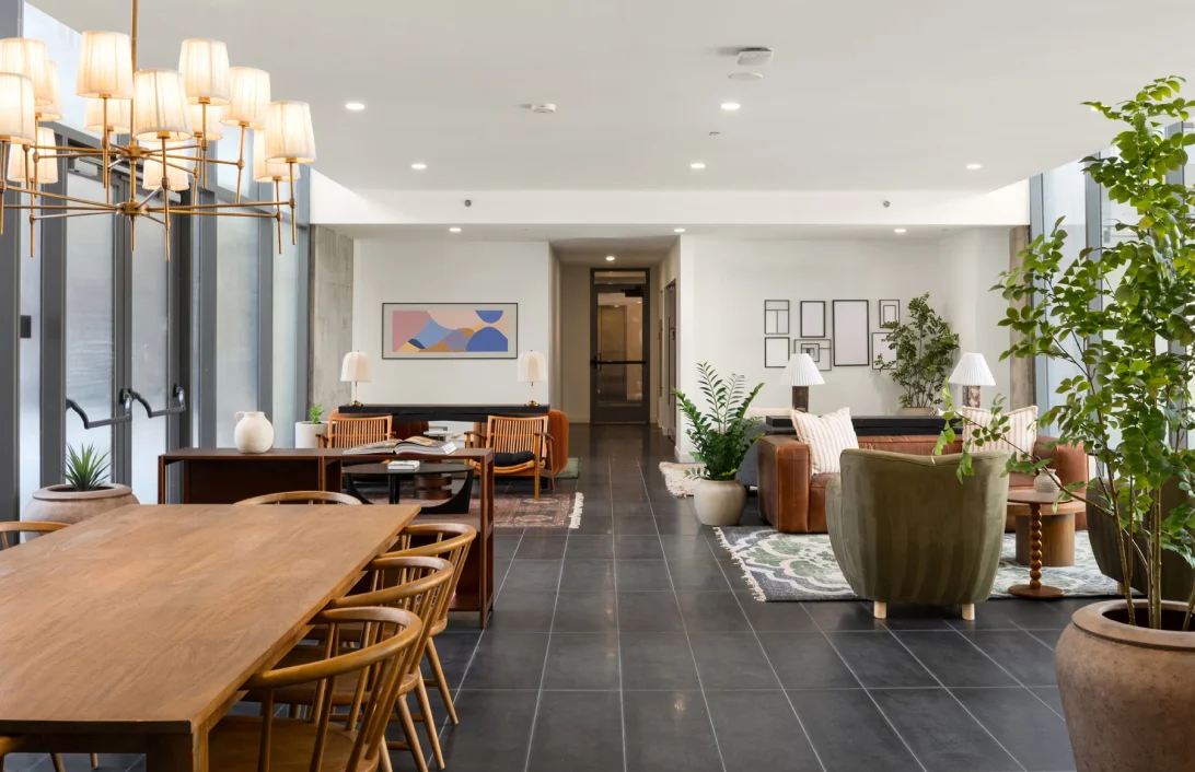 Amenity Lounge